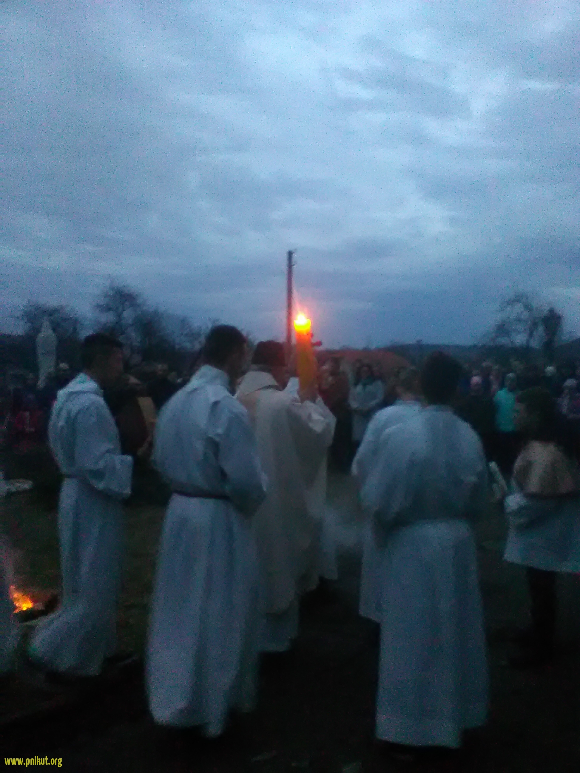 Liturgia Wielkiej Soboty - Poświęcenie ognia Pnikut 2018